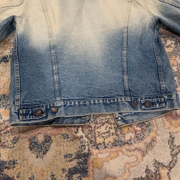 Vintage Levi’s Denim jacket - Picture 7 of 10